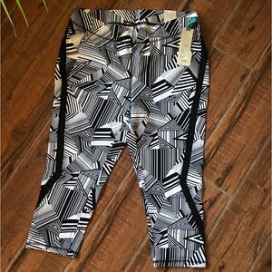 Livi 14/16 Capri Bottoms‎ Size 14/16 #2221
